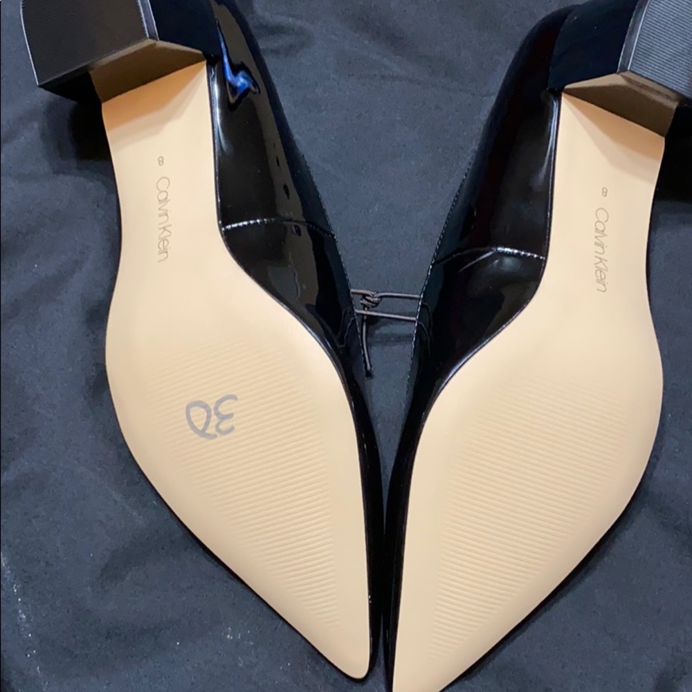 NEW - Calvin Klein Patent Leather Shoes - Picture 2 of 3